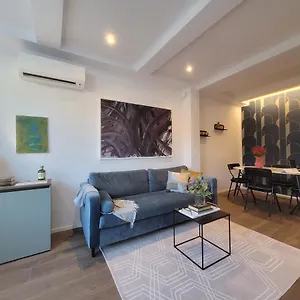 https://duomo-navigli-new-design-apt-in-fashion-district-casa-allegra.italymilanhotels.net